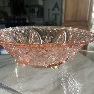 VTG KIG MALAYSIA PINK GLASS FOOTED CANDY BOWL